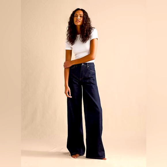 Banana Republic The Icon Classic Wide Leg Jean 26 Petite EUC - Picture 1 of 13